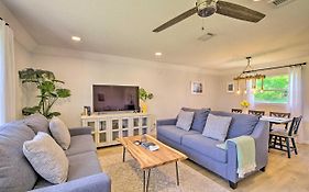 Quiet Satellite Beach Home With Lanai, Walk To Beach